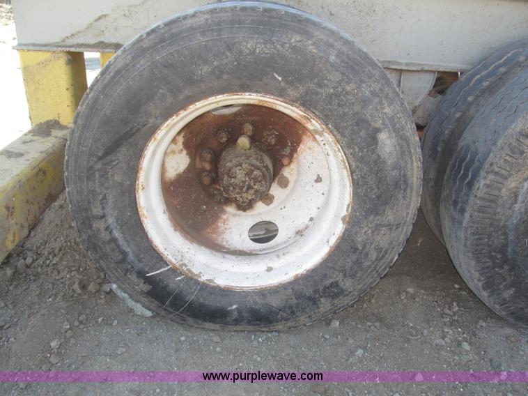 image for item F7144 Universal portable jaw crusher