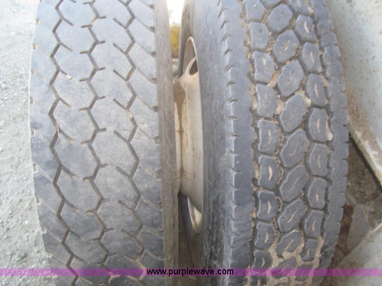 image for item F7144 Universal portable jaw crusher