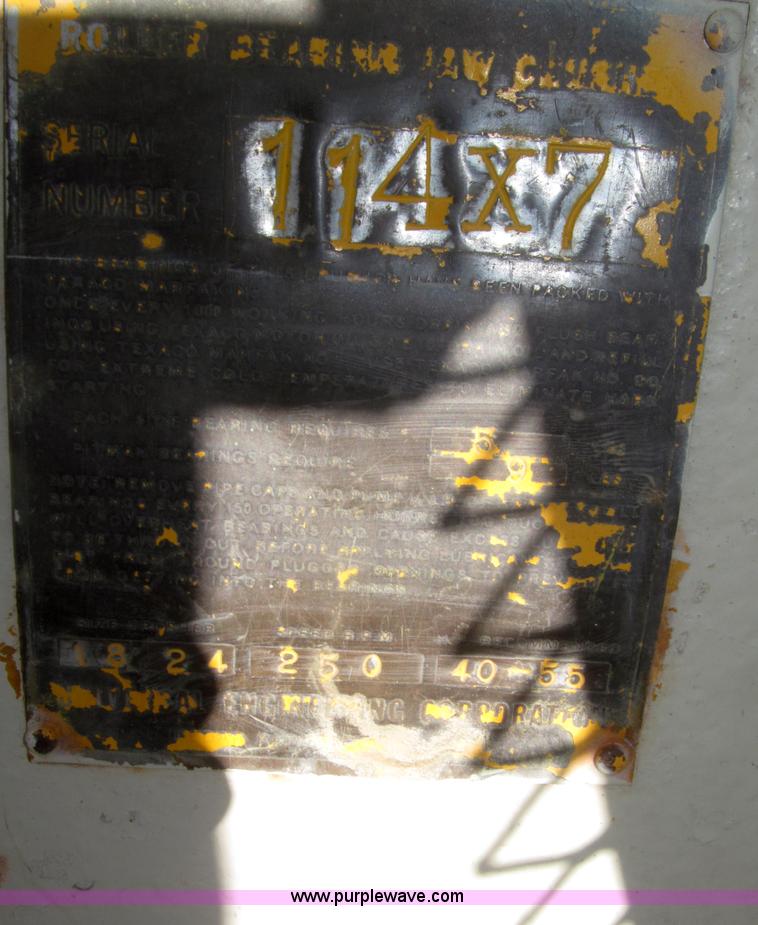 image for item F7144 Universal portable jaw crusher