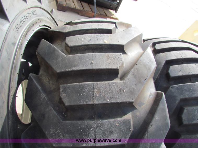 image for item G4274 (4) Outrigger OTR lift guard tires and wheels