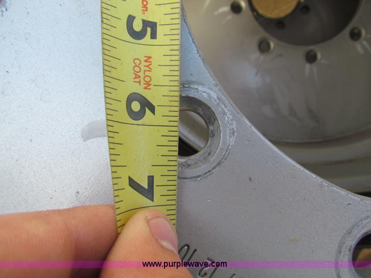 image for item G4274 (4) Outrigger OTR lift guard tires and wheels