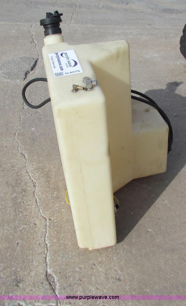image for item G4275 JLG 600A basket lift fuel tank