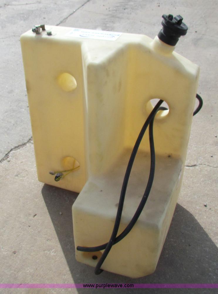 image for item G4275 JLG 600A basket lift fuel tank