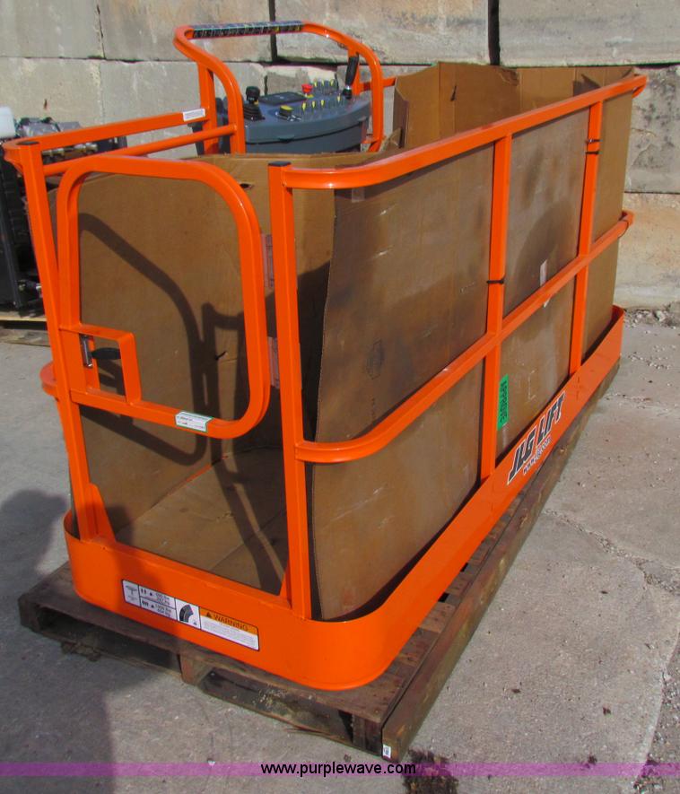 image for item G4277 JLG basket