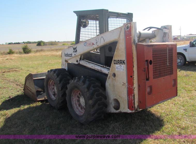 image for item G4300 Bobcat 975 skid steer