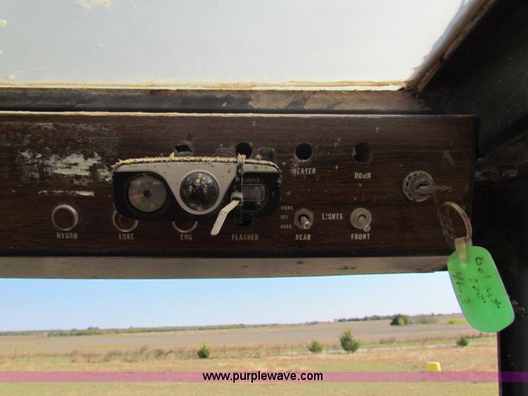 image for item G4300 Bobcat 975 skid steer