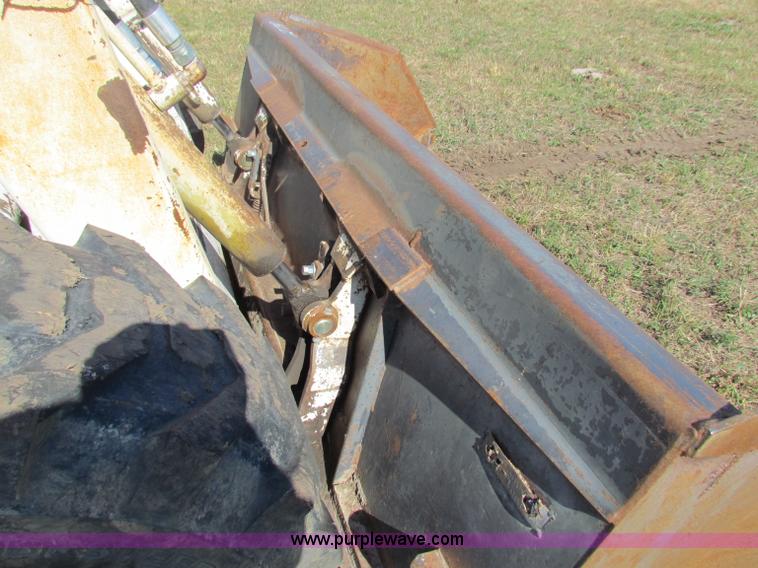 image for item G4300 Bobcat 975 skid steer