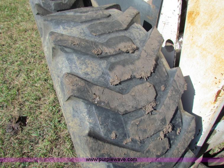 image for item G4300 Bobcat 975 skid steer