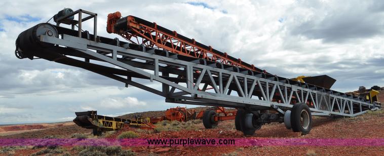 image for item G6162 Stacking conveyor