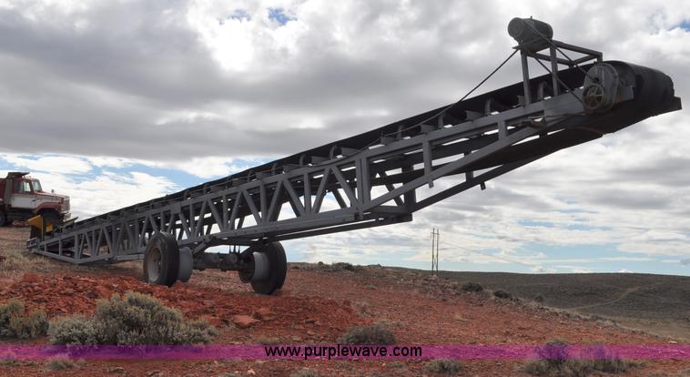 image for item G6162 Stacking conveyor