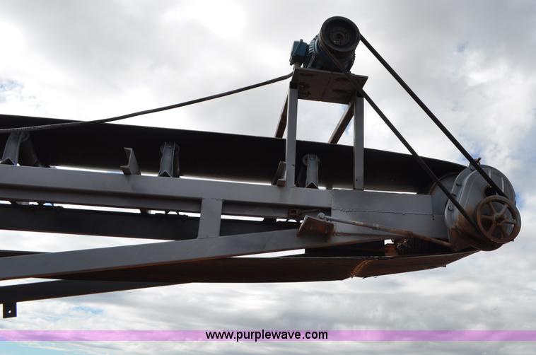 image for item G6162 Stacking conveyor