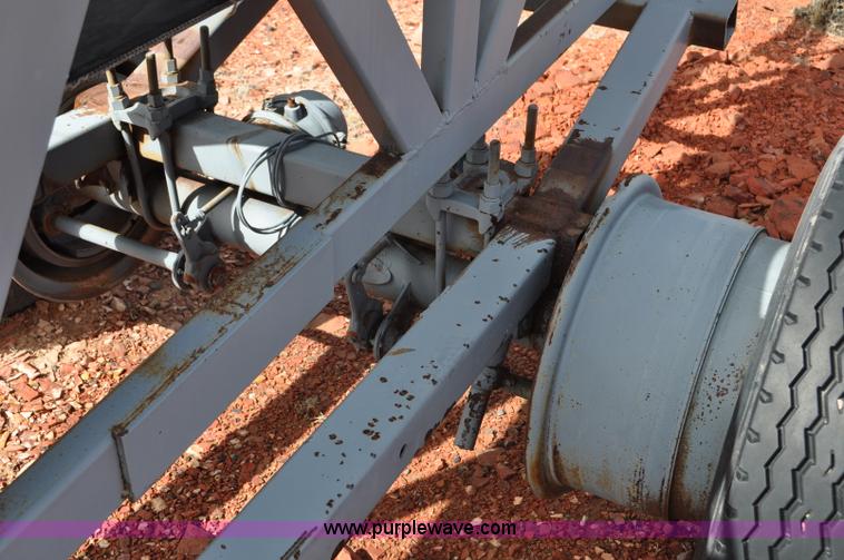 image for item G6162 Stacking conveyor