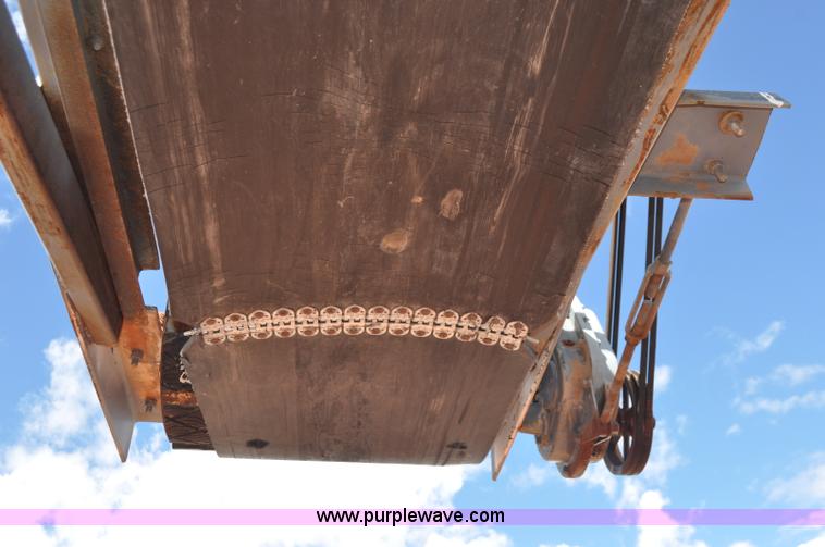 image for item G6162 Stacking conveyor