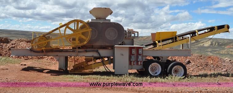 image for item G6168 Pioneer Engineering 4022 roll crusher