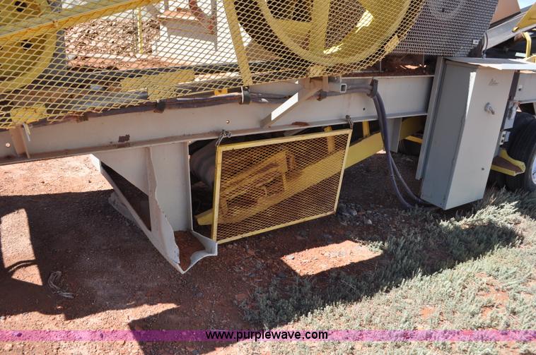 image for item G6168 Pioneer Engineering 4022 roll crusher