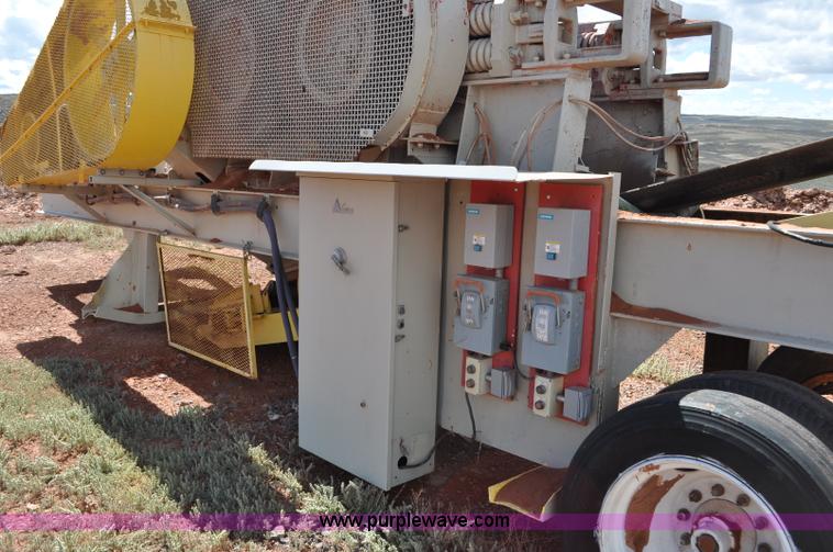 image for item G6168 Pioneer Engineering 4022 roll crusher