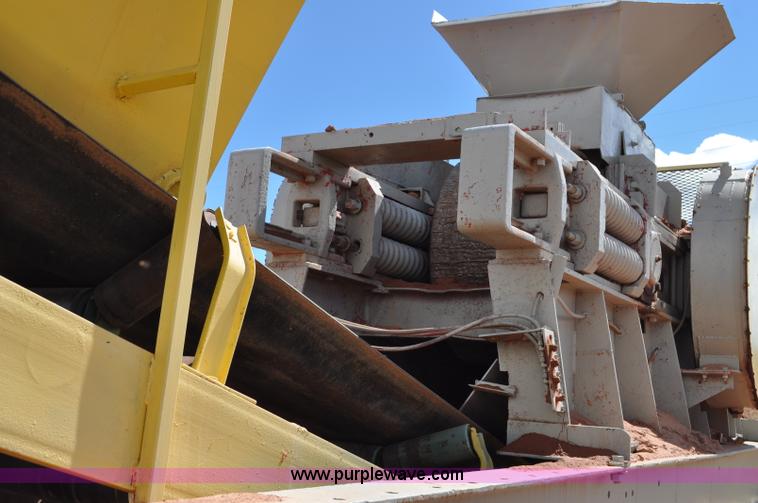 image for item G6168 Pioneer Engineering 4022 roll crusher