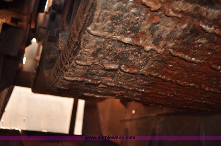 image for item G6168 Pioneer Engineering 4022 roll crusher