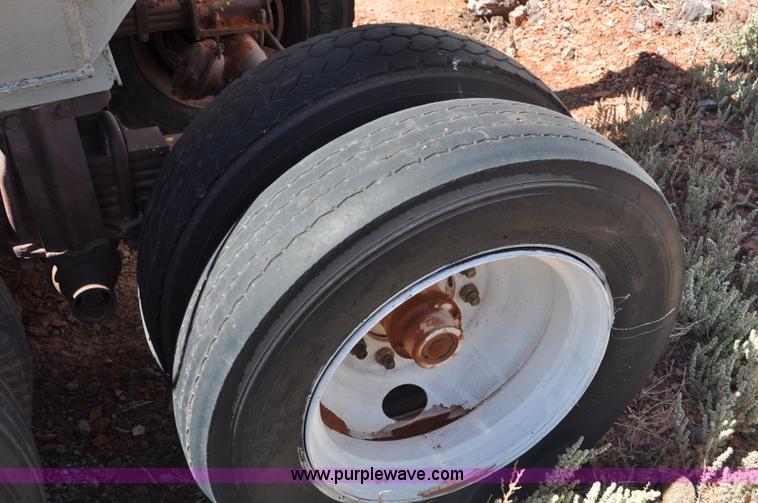 image for item G6168 Pioneer Engineering 4022 roll crusher