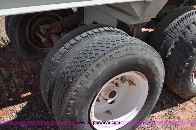 image for item G6168 Pioneer Engineering 4022 roll crusher