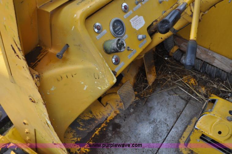 image for item G6182 1963 Trojan wheel loader