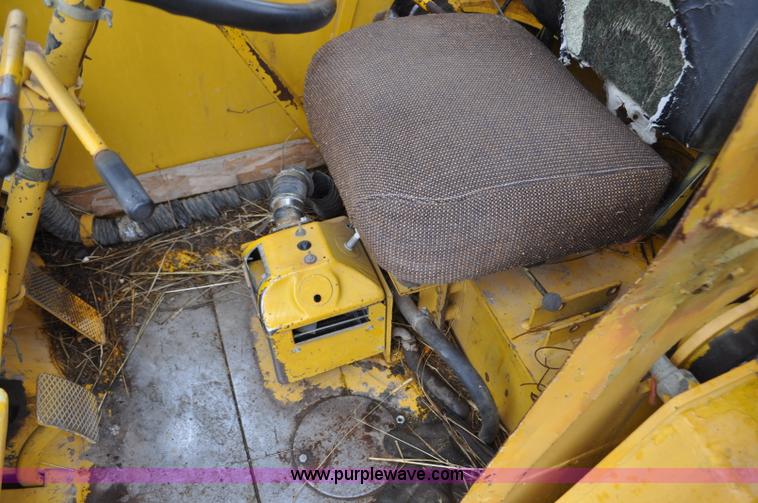 image for item G6182 1963 Trojan wheel loader