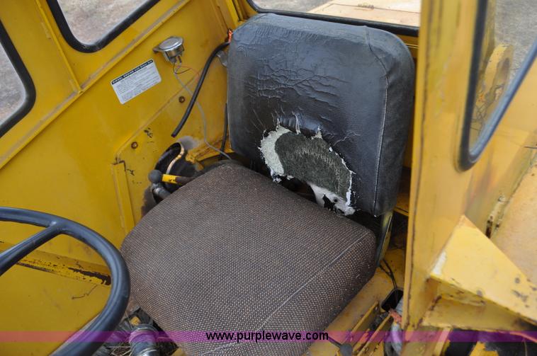 image for item G6182 1963 Trojan wheel loader