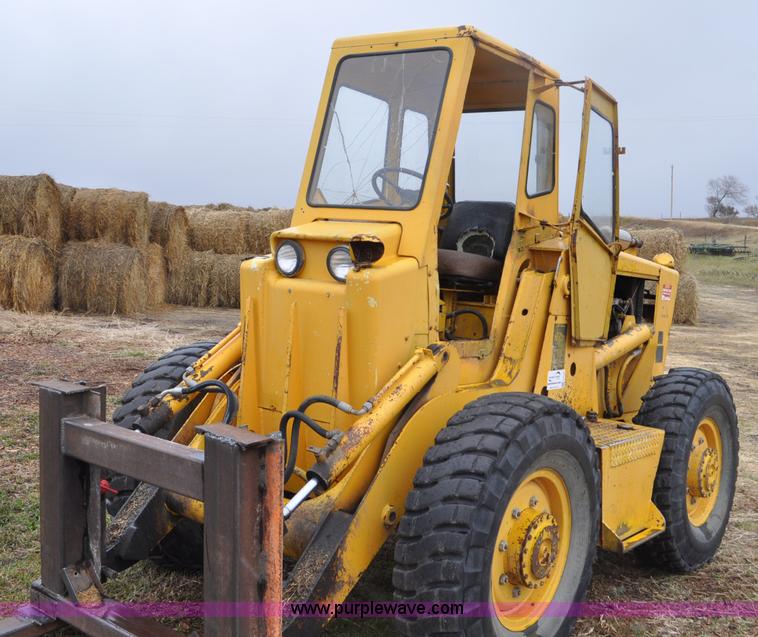 image for item G6182 1963 Trojan wheel loader