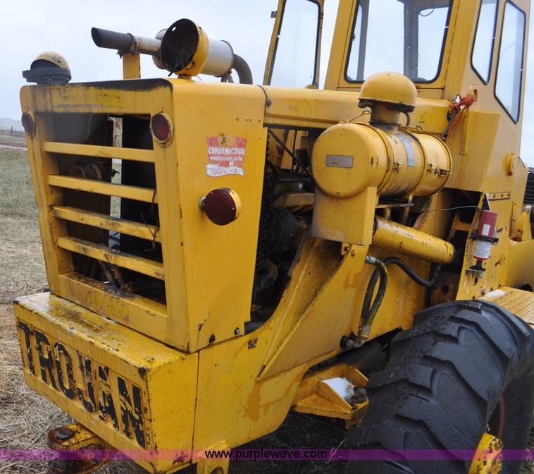 image for item G6182 1963 Trojan wheel loader