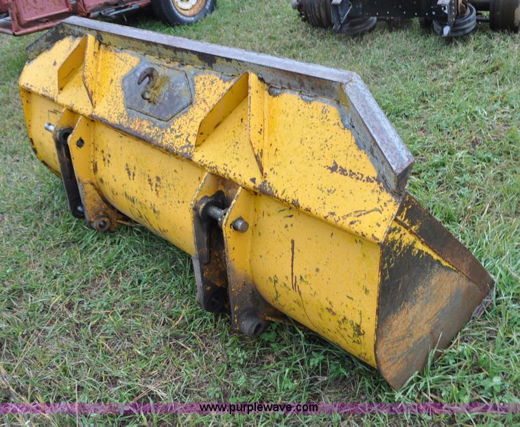 image for item G6182 1963 Trojan wheel loader