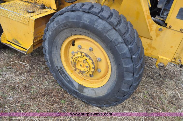 image for item G6182 1963 Trojan wheel loader
