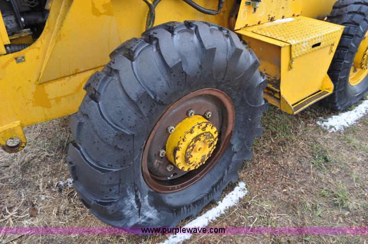 image for item G6182 1963 Trojan wheel loader