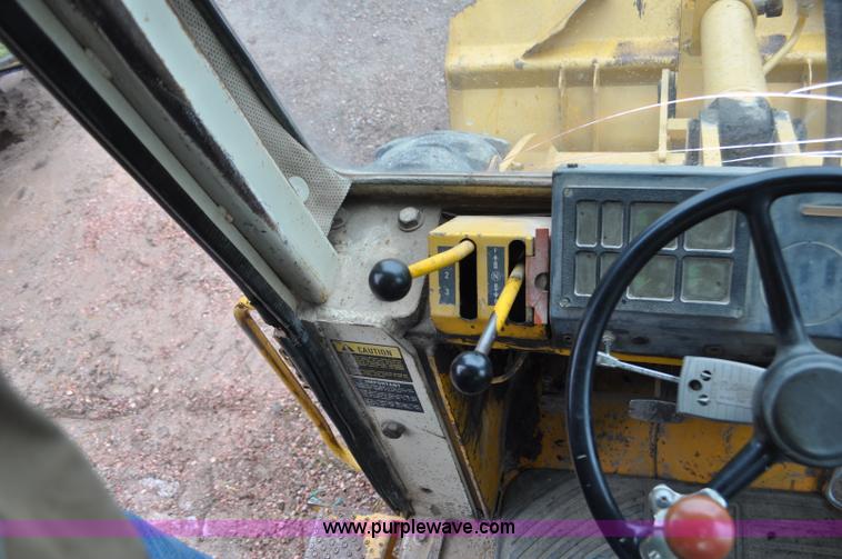 image for item G6183 Dresser 510 wheel loader