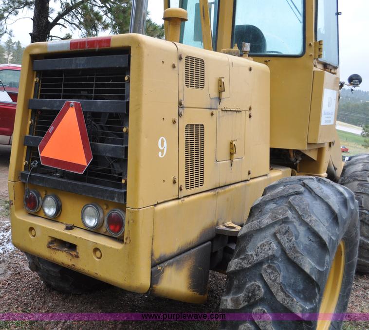 image for item G6183 Dresser 510 wheel loader