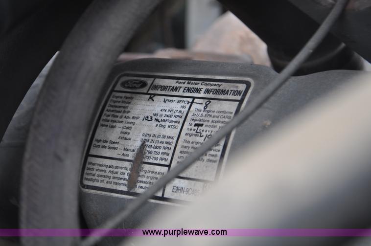 image for item G6184 1990 Ford L8000 dump bed truck