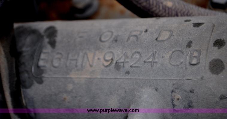 image for item G6184 1990 Ford L8000 dump bed truck