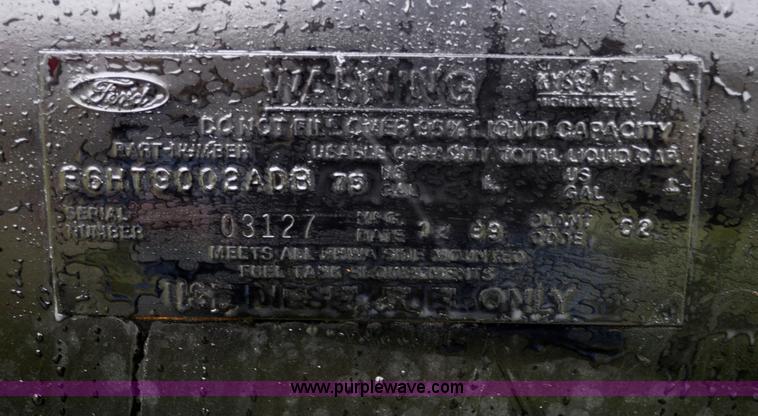 image for item G6184 1990 Ford L8000 dump bed truck