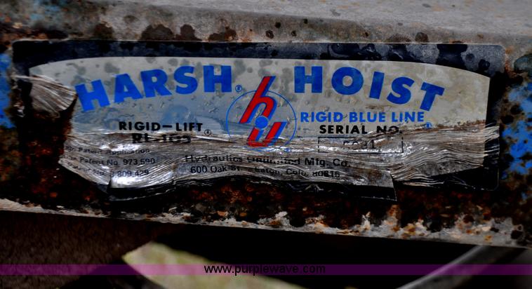 image for item G6184 1990 Ford L8000 dump bed truck