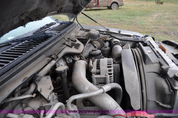 image for item G6185 2004 Ford F550 Crew Cab utility truck