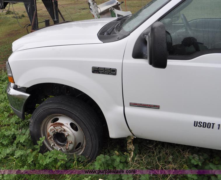 image for item G6185 2004 Ford F550 Crew Cab utility truck
