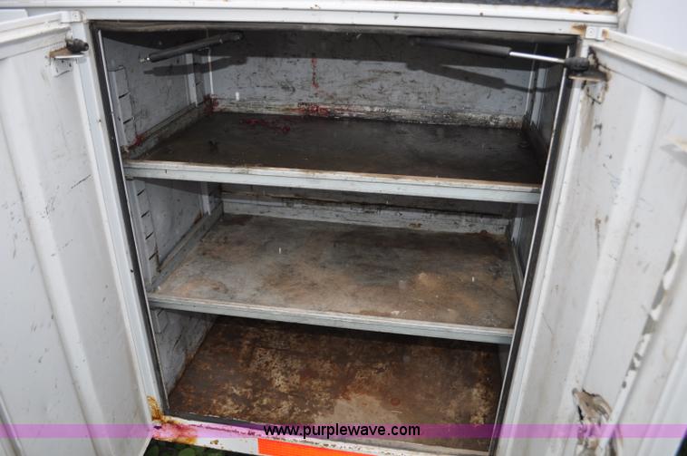 image for item G6185 2004 Ford F550 Crew Cab utility truck