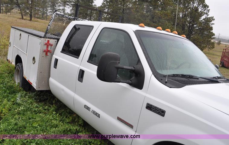 image for item G6185 2004 Ford F550 Crew Cab utility truck
