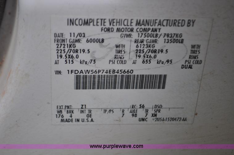 image for item G6185 2004 Ford F550 Crew Cab utility truck