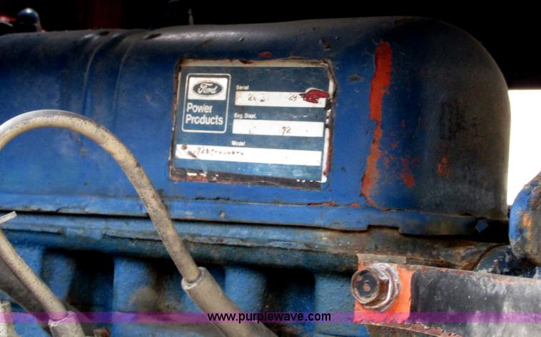 image for item G9217 2001 Ford F550 Super Duty truck with drill rig