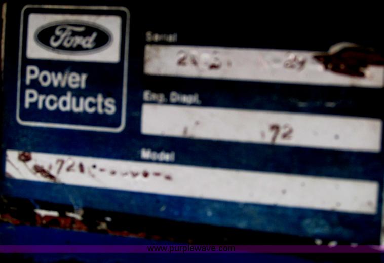 image for item G9217 2001 Ford F550 Super Duty truck with drill rig