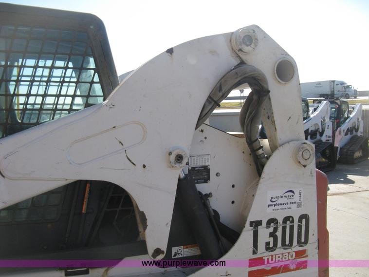 image for item H4481 2004 Bobcat T300 Turbo track skid steer