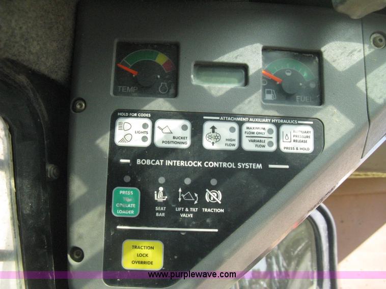 image for item H4481 2004 Bobcat T300 Turbo track skid steer