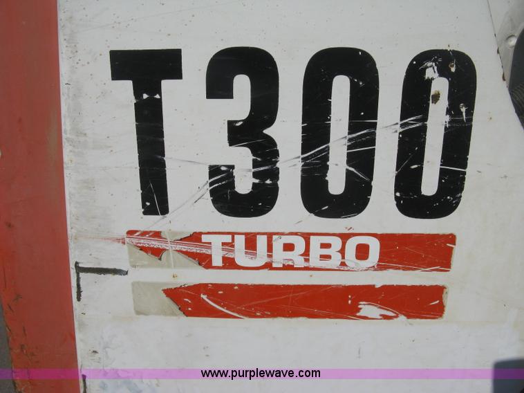 image for item H4481 2004 Bobcat T300 Turbo track skid steer