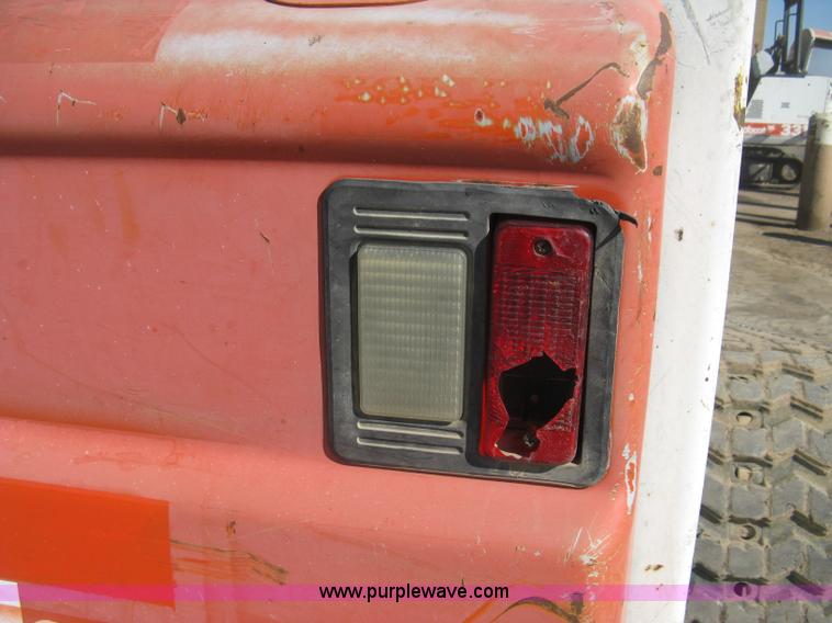 image for item H4481 2004 Bobcat T300 Turbo track skid steer