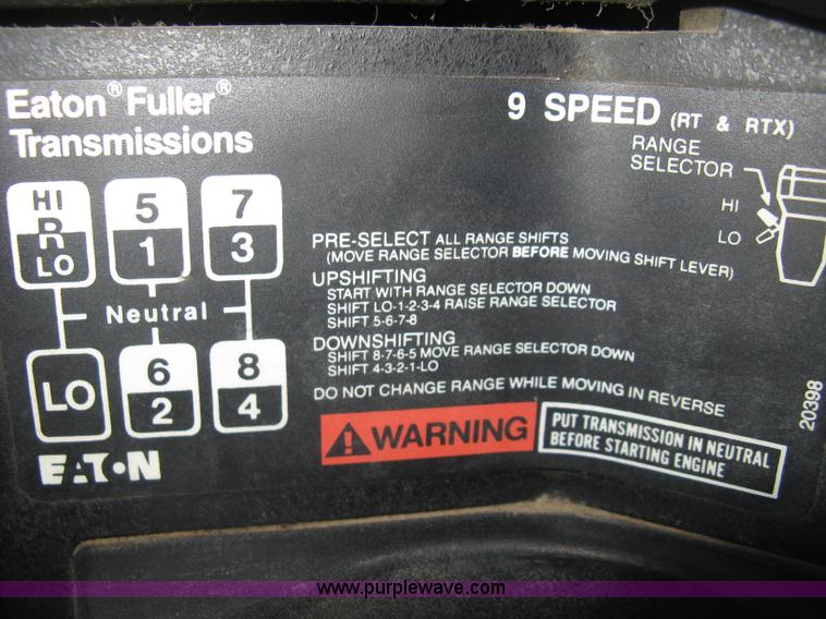 image for item H4489 1996 Freightliner FLD112SD dump truck